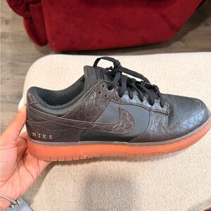 Nike Men's Black and Brown Croc-Embossed Sneakers